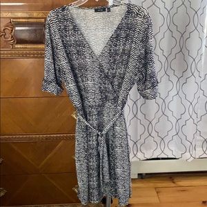 Black & white belted shirt sleeve dress sz xl